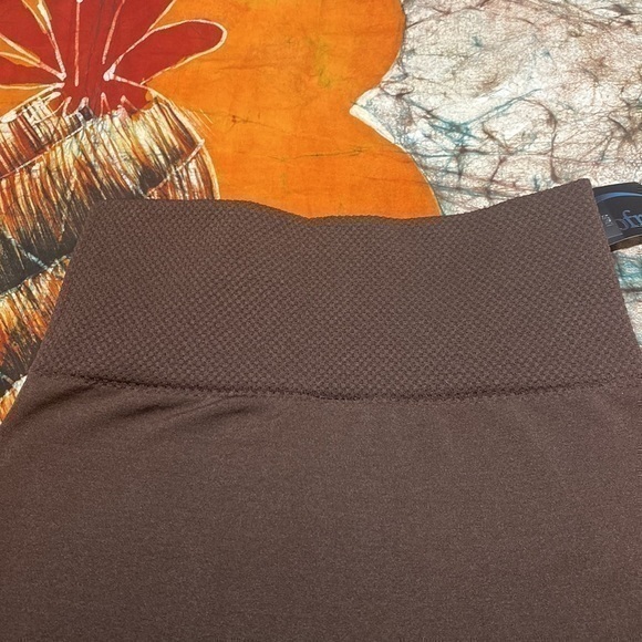 Sexy Chocolate Spandex High Waisted Leggings - Picture 3 of 9